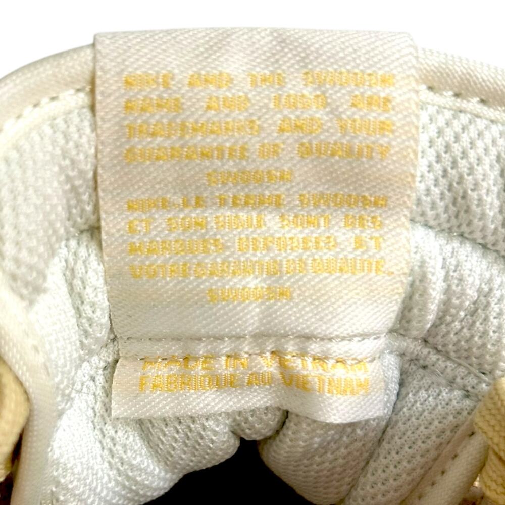Nike Women's Dunk High-Top Sneakers Two-Tone Pale Vanilla White Yellow Size 7 US - Picture 11 of 12